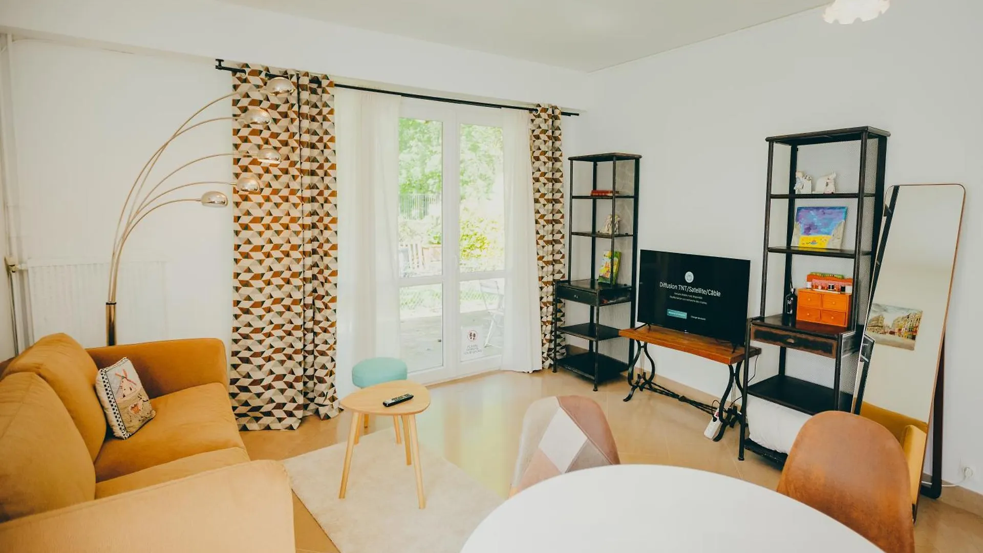 Bed & Breakfast Cozy Garden Rooms Chevilly-Larue